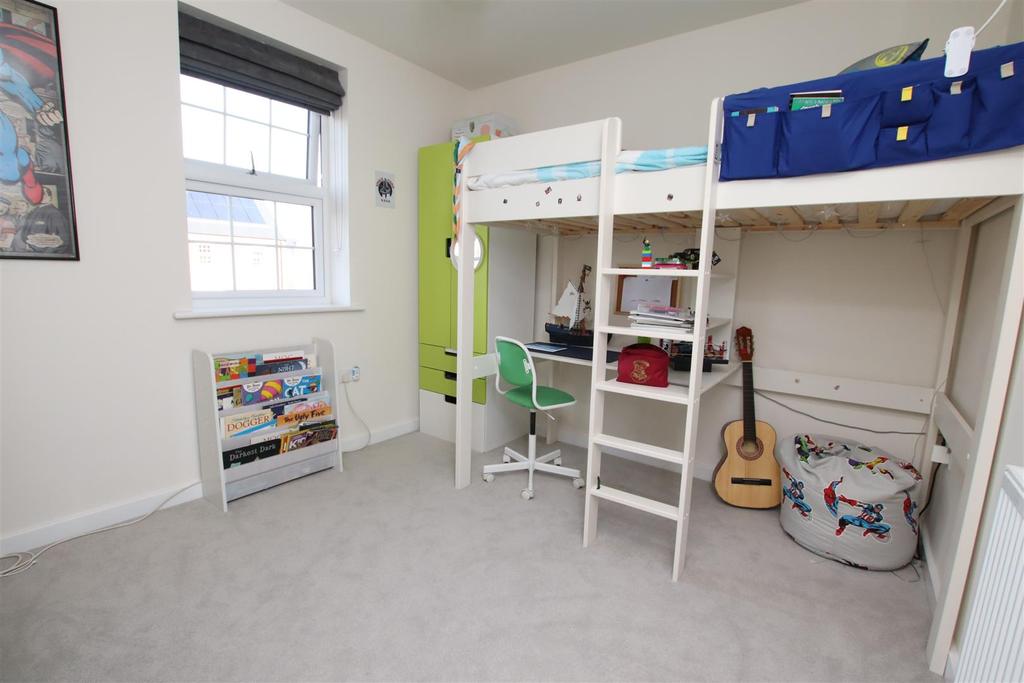 Bedroom 2.JPG