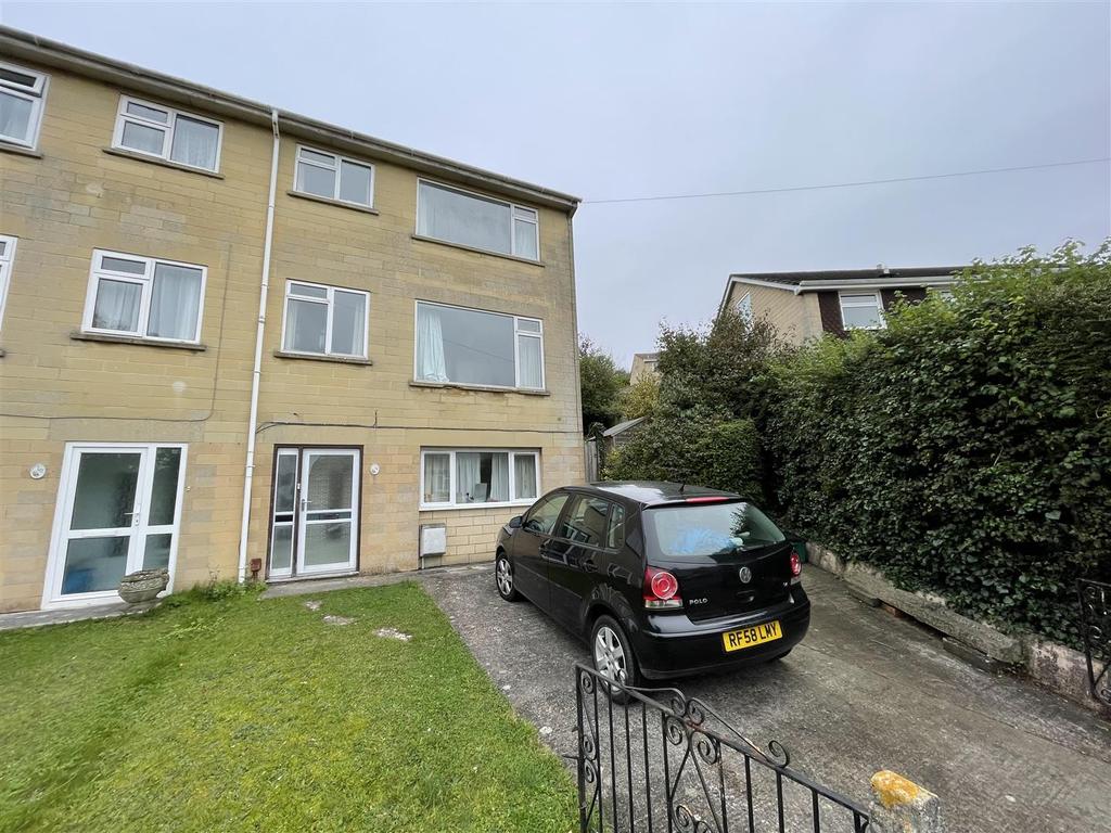 Ambleside Road, Bath 6 bed terraced house £3,060 pcm (£706 pw)