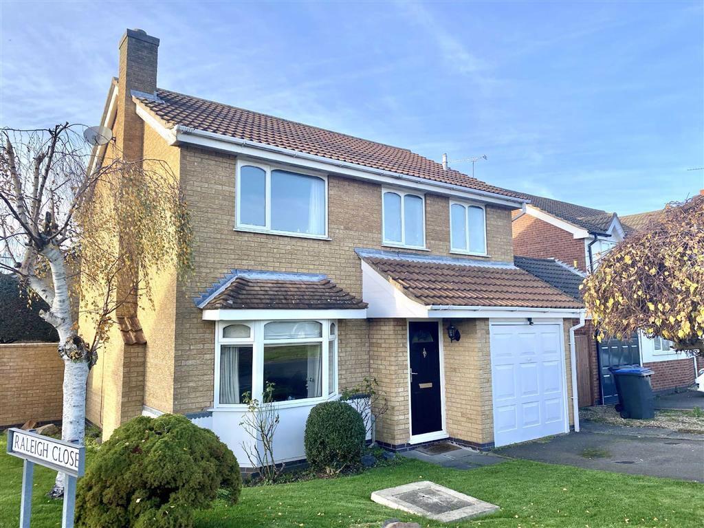 Drake Way, Hinckley 4 bed detached house £335,000