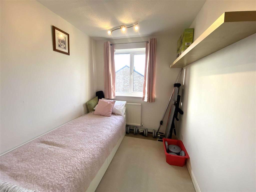 Bedroom 4 (rear)