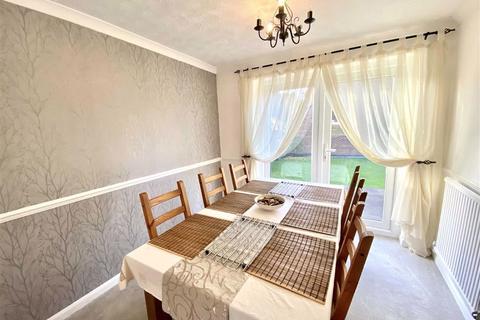 20 Drake Way, Hinckley, LE10 1UW