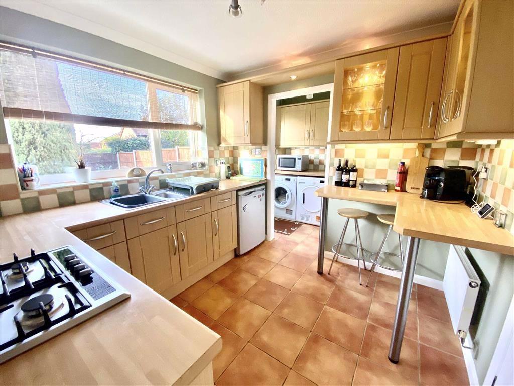 Modern Kitchen/Breakfast Room (rear)