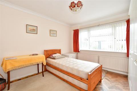 71 Wroxham Way, Bognor Regis, PO22 8ES