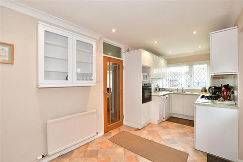 71 Wroxham Way, Bognor Regis, PO22 8ES