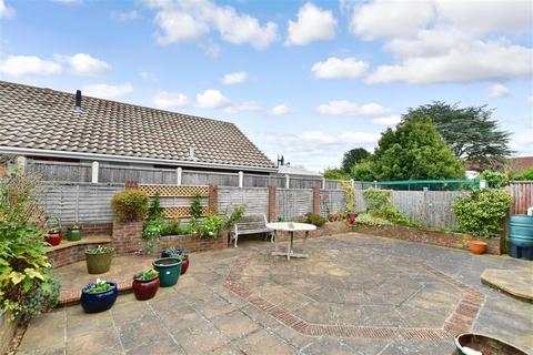71 Wroxham Way, Bognor Regis, PO22 8ES