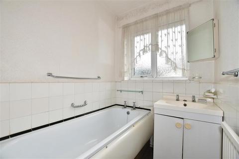 7 Lee Road, Snodland, ME6 5NN