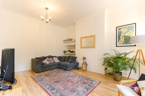 2 bedroom flat for sale - 15 Kidbrooke Park Road, Blackheath, SE3