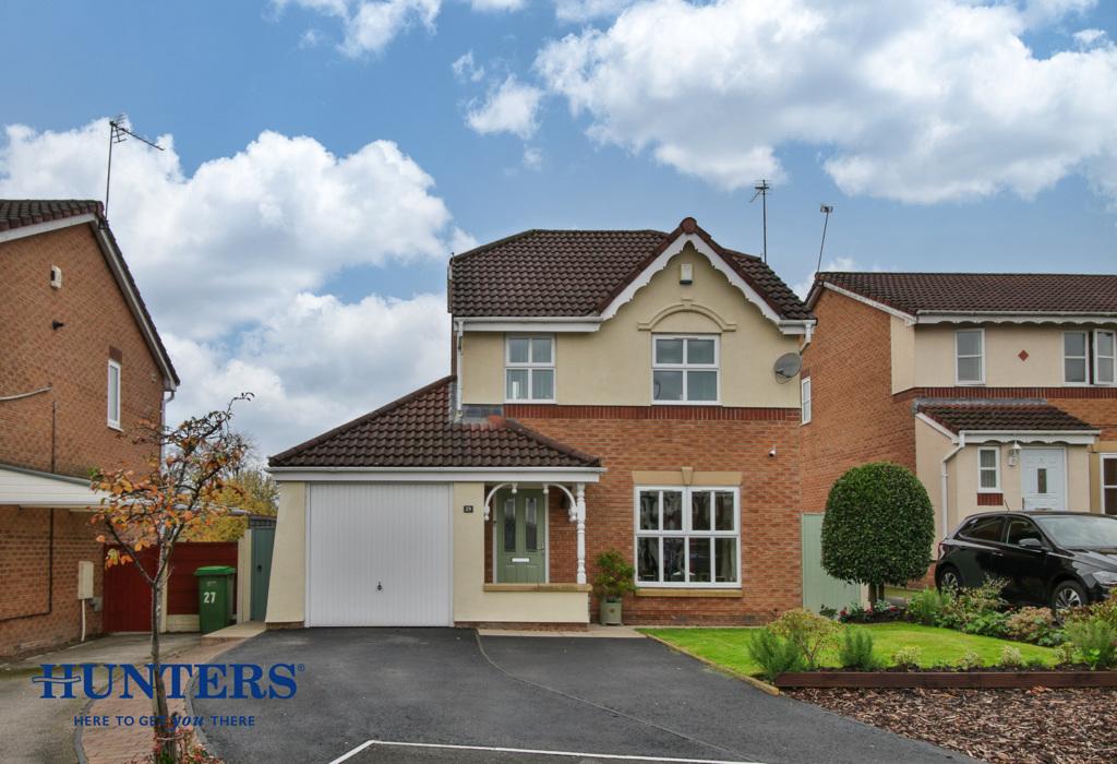 Matthew Close, Oldham, OL8 2XB 3 bed detached house £280,000