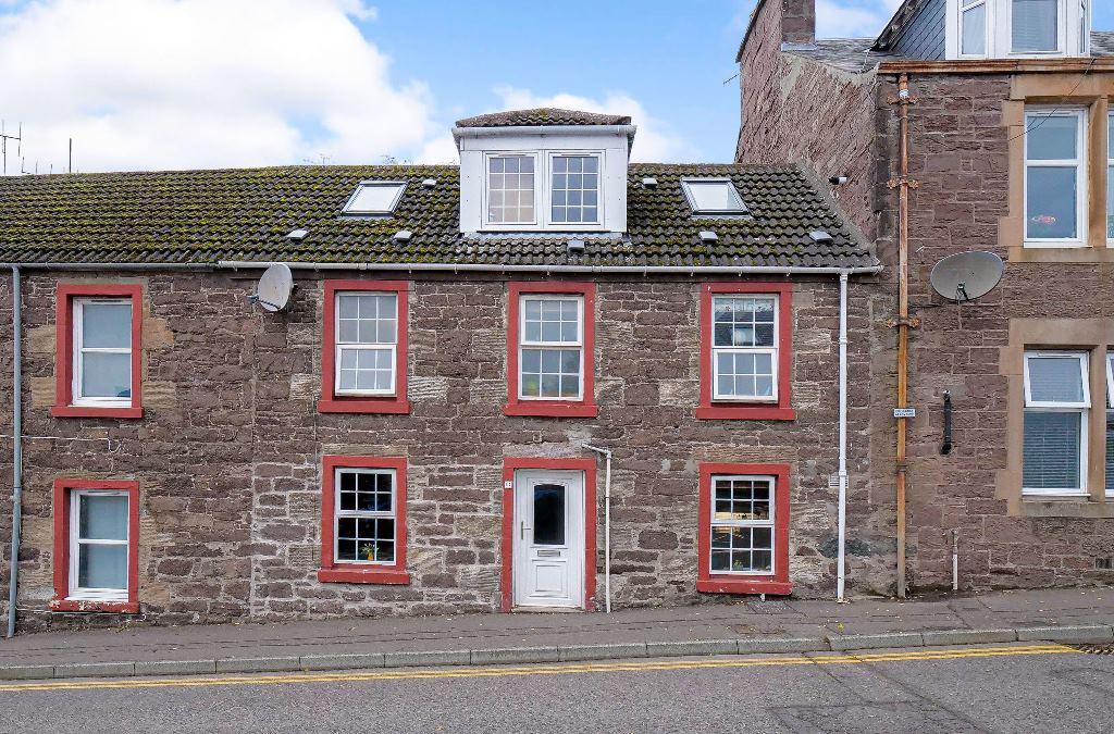 Galvelmore Street, Crieff PH7 3 bed terraced house £175,000