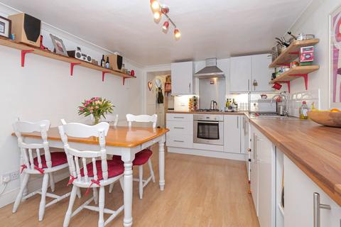 17 Galvelmore Street, Crieff, PH7 4BY
