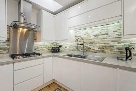 13 Glenartney, Houston, Johnstone, PA6 7EQ