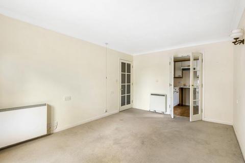 1 bedroom retirement property for sale - Camberley,  Surrey,  GU15
