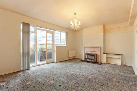 Flat 7, Kipling House Elmington Estate, London, SE5 7JB