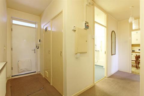 Flat 7, Kipling House Elmington Estate, London, SE5 7JB
