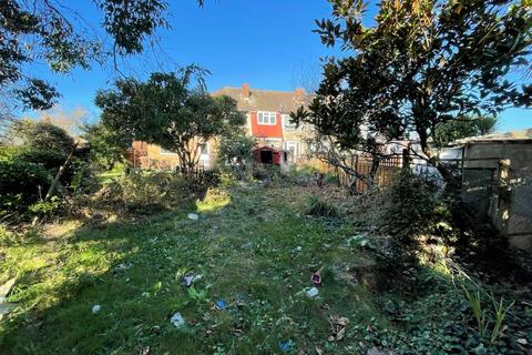 66 Catherine Gardens, Hounslow, TW3 2PR