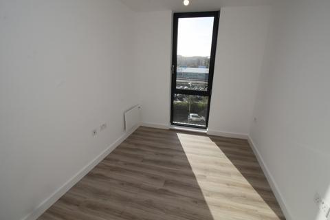 2 bedroom apartment to rent, Kimpton Road, Luton LU2