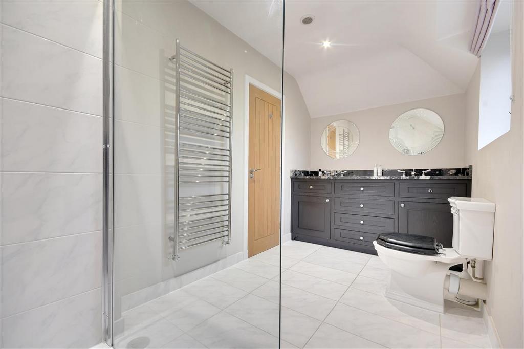 En Suite Shower Room