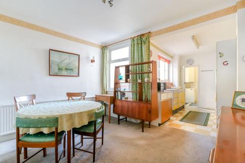 65 Mandeville Road, Enfield, EN3 6SL