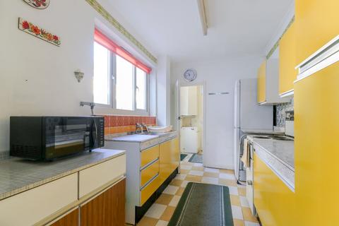 65 Mandeville Road, Enfield, EN3 6SL