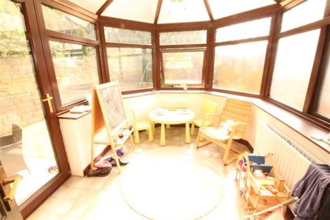 8 Alder Drive, Pudsey, LS28 8RD