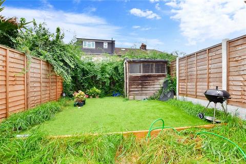 15 Kenneth Road, Romford, RM6 6LL