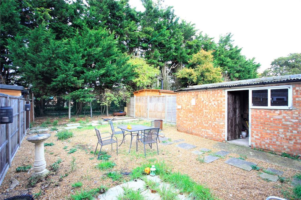 Farringdon Road, West Leigh, Havant, PO9 2 bed end of terrace house £