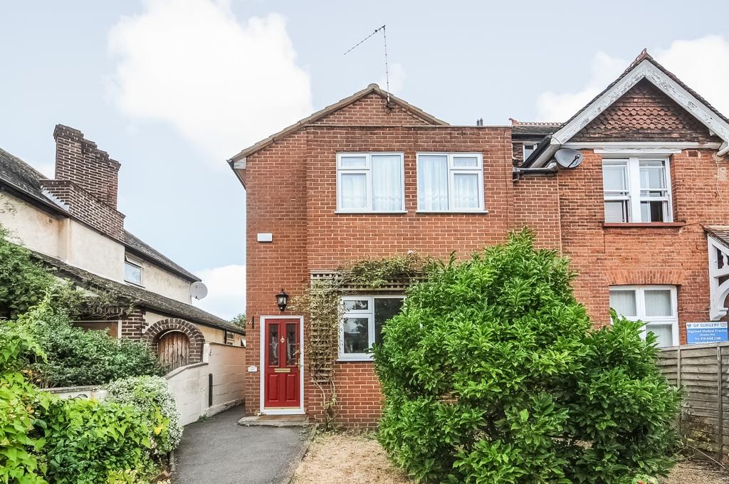 Highland Road Bromley BR1 1 bed flat £1,150 pcm (£265 pw)