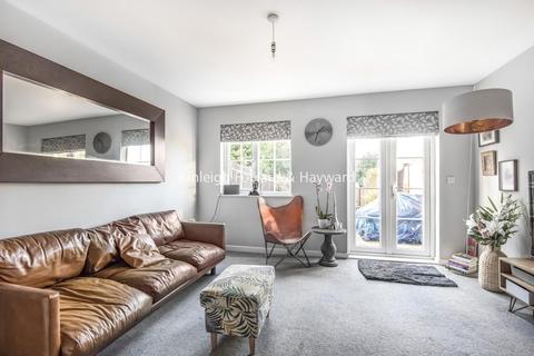 5 Cheyne Park Drive, West Wickham, BR4 9LQ