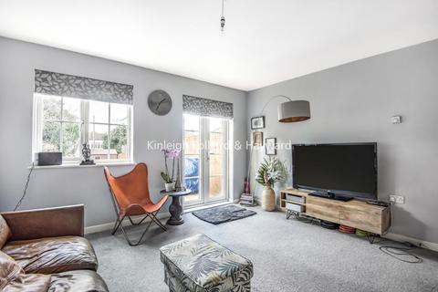 5 Cheyne Park Drive, West Wickham, BR4 9LQ