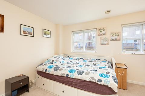 71 Island Row, London, E14 7HU