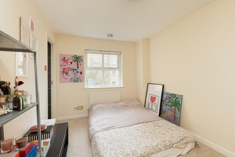 71 Island Row, London, E14 7HU