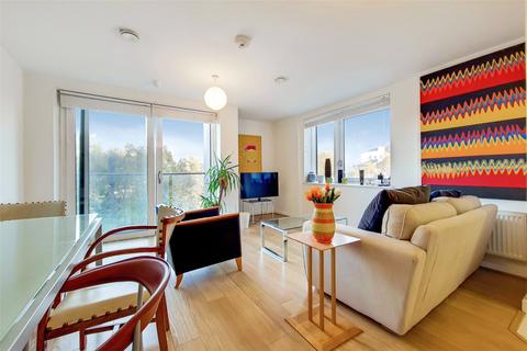 2 bedroom apartment to rent - Wick Lane, London, E3