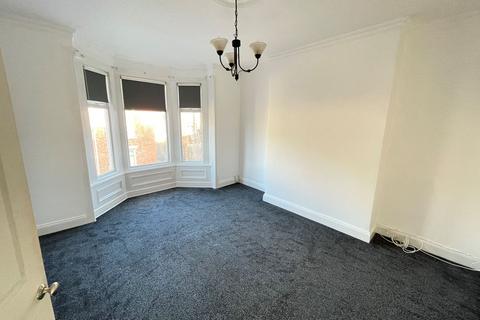 2 bedroom flat for sale, East Stainton Street, Westoe, South Shields, Tyne and Wear, NE33 3PQ