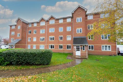 2 bedroom flat to rent, Ascot Court, Aldershot, GU11