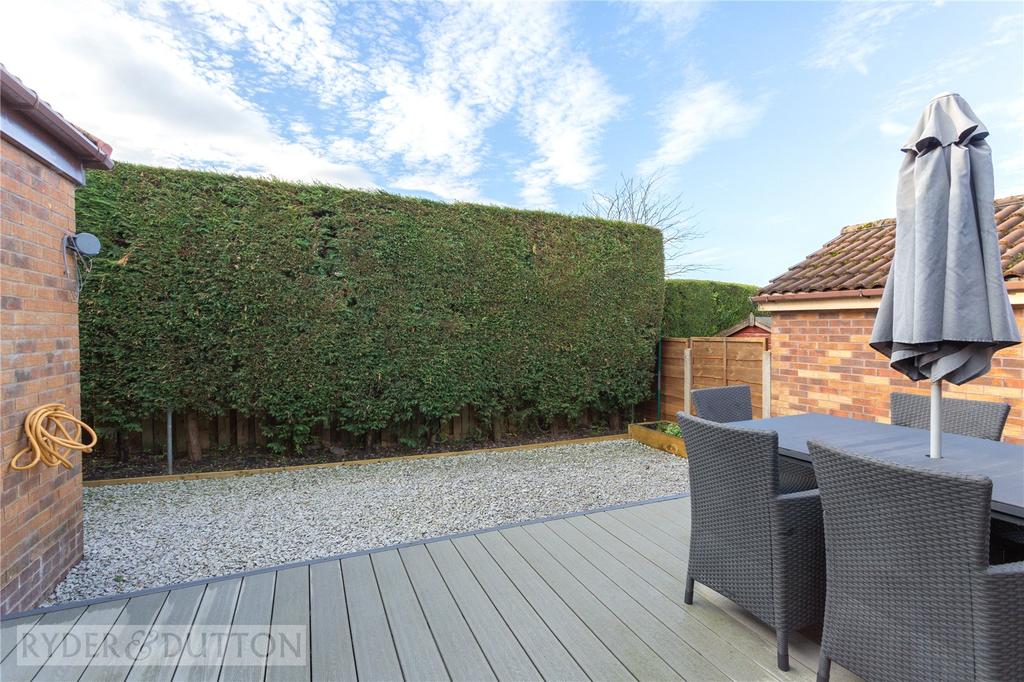 The Mere, AshtonunderLyne, OL6 2 bed detached bungalow £385,000