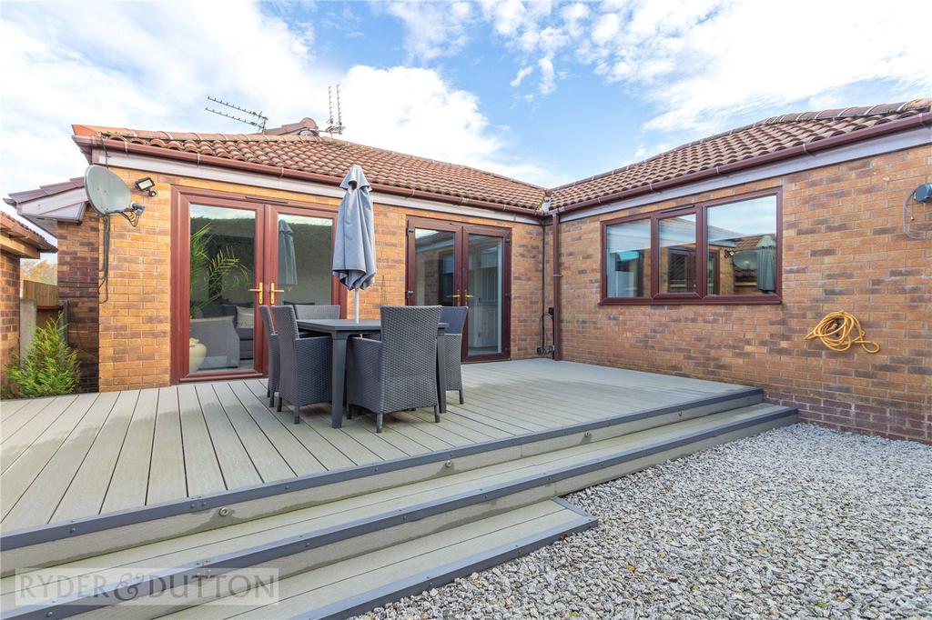 The Mere, AshtonunderLyne, OL6 2 bed detached bungalow £385,000