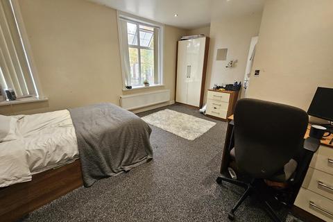 St Michaels Villas, Leeds