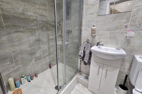 9 bedroom house to rent, St Michaels, Leeds