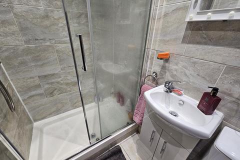 9 bedroom house to rent, St Michaels, Leeds