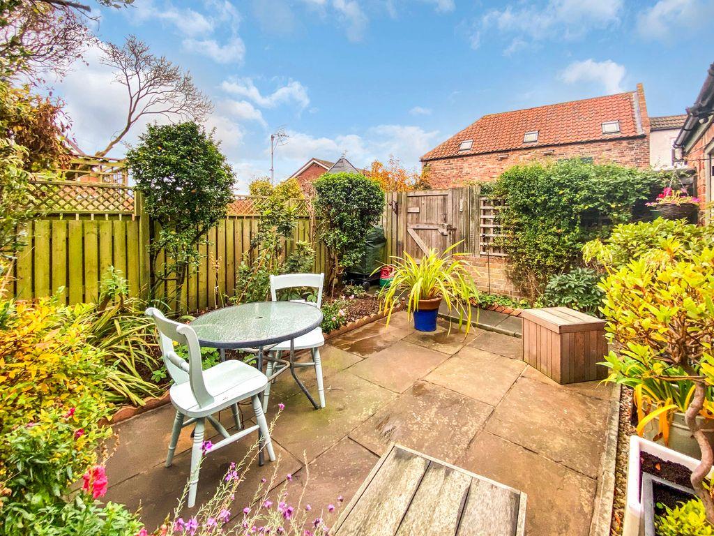 Church Lane, Carlton, Goole DN14 9PB 2 bed cottage £230,000