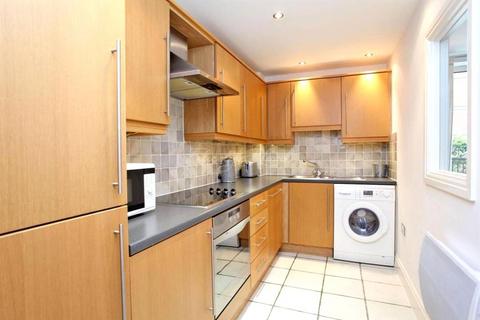 2 bedroom apartment to rent, Holland Gardens, Brentford, TW8