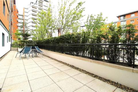 2 bedroom apartment to rent, Holland Gardens, Brentford, TW8