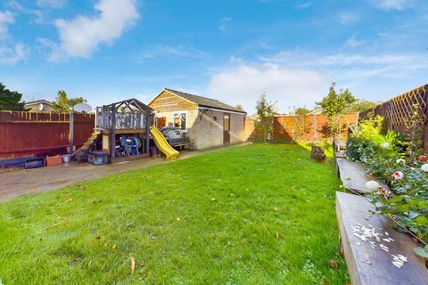 14 Ashtree Road, Watton, Thetford, IP25 6PF