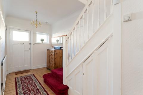 24 Langley Crescent, London, E11 2LZ