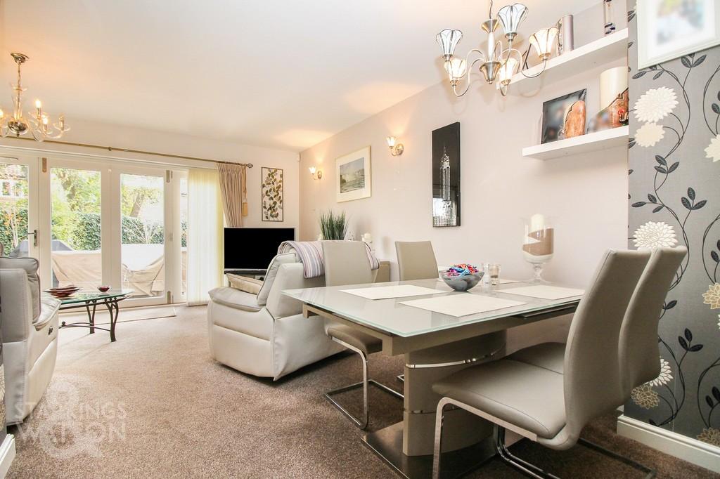 Waterside Drive, Ditchingham, Bungay 3 bed detached house £365,000