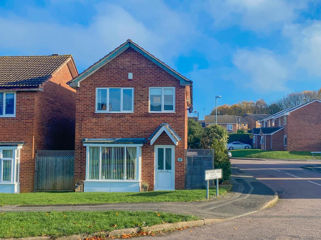 Christchurch Drive, Daventry, NN11 4RD 3 bed detached house £260,000