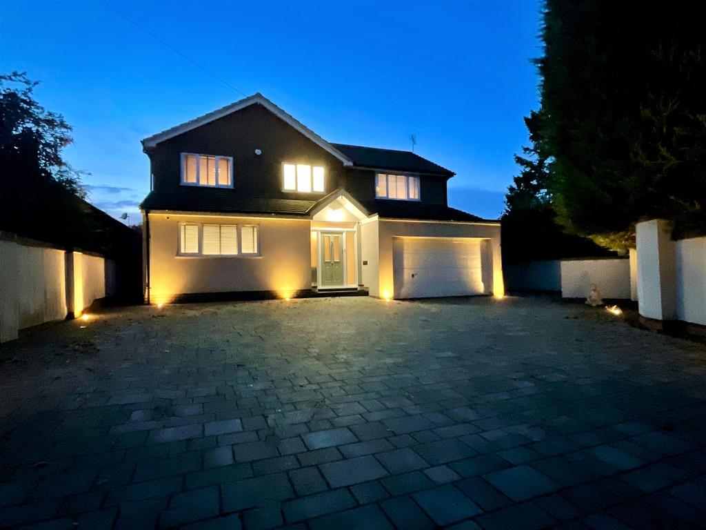 Daventry Road, Kilsby, CV23 8XF 5 bed detached house £750,000
