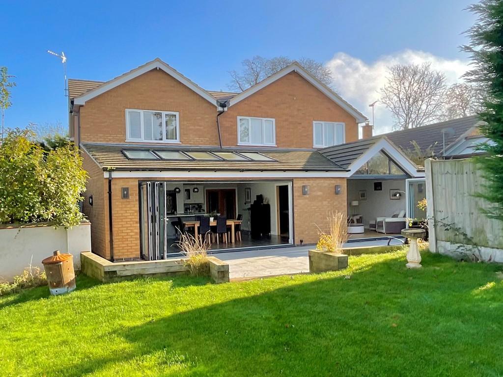Daventry Road, Kilsby, CV23 8XF 5 bed detached house £750,000