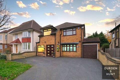 54a Redden Court Road, Romford, RM3 0XA