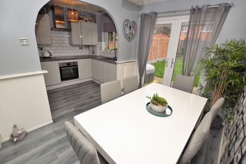 27 Althorp Close, Leicester, LE2 8PZ